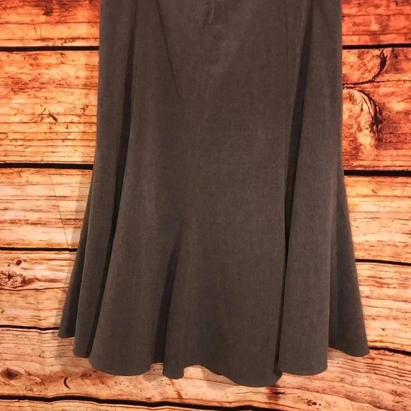Women’s Grey Skirt size 10 - Picture 2 of 13